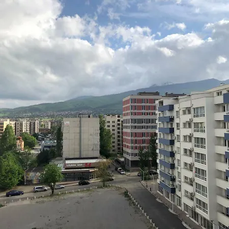 Turquoise And Magenta * София